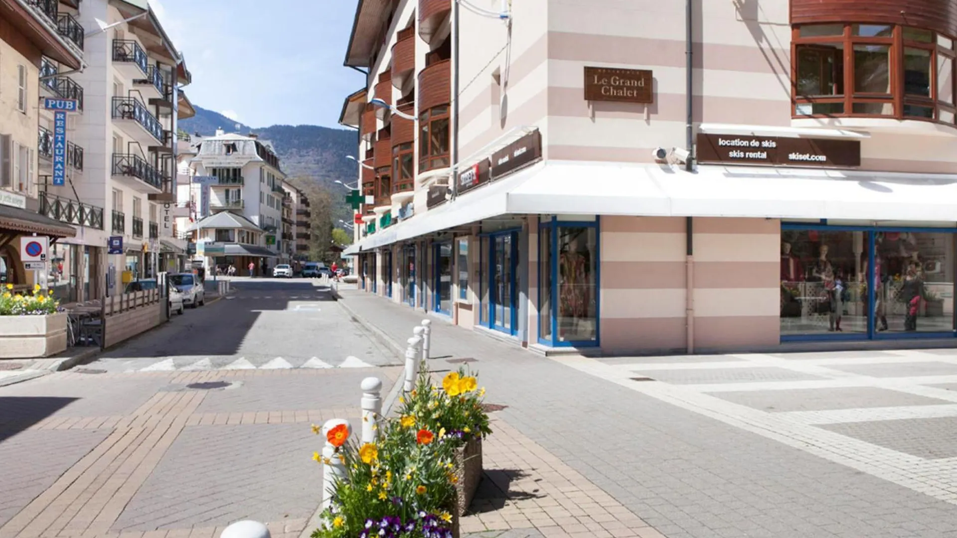 Apartment Studio 2* Avec Balcon, Parking Et Wi-Fi Au Coeur De Brides-Les-Bains, Proche Telecabine Olympe - Fr-1-512-81 France